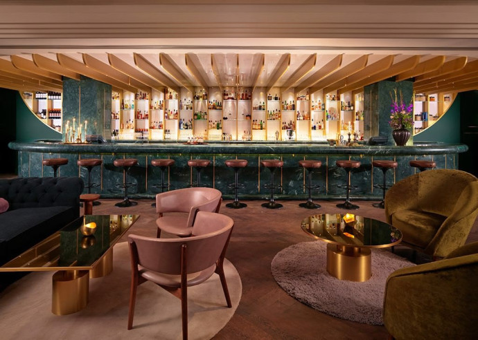 The Elite Guide to Nightlife in London with a Companion