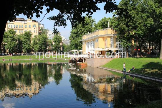 Best Areas in Moscow: Patriarch's Ponds, Kitay-Gorod, Zamoskvorechye & Moscow City Best Areas in Moscow: Patriarch's Ponds, Kitay-Gorod, Zamoskvorechye & Moscow City