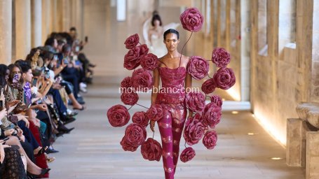 September 2026 Fashion Month: New York, London, Milan and Paris Take Centre Stage September 2026 Fashion Month: New York, London, Milan and Paris Take Centre Stage