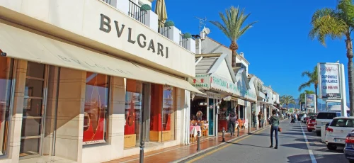 Puerto Ban&uacute;s Shopping: A Guide to Marbella's Designer Boutiques
