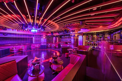 Exclusive Saint-Tropez Nightlife: Best Clubs & VIP Venues