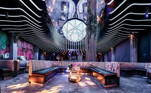 Best Nightlife in Dubai: Armani/Privé, WHITE, Billionaire & Sky 2.0 Best Nightlife in Dubai: Armani/Privé, WHITE, Billionaire & Sky 2.0