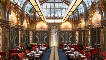 Top 5 Fine Dining Restaurants in Paris for Romantic Evenings