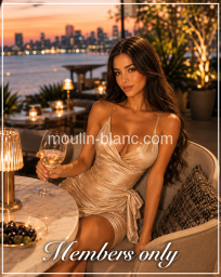 Evelin 26 years London