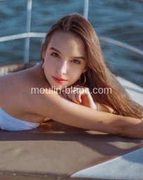 Daniela 19 years London