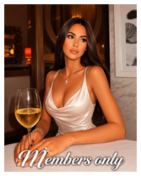 Martina 24 years Dubai