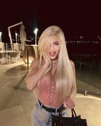 Ilona 22 years